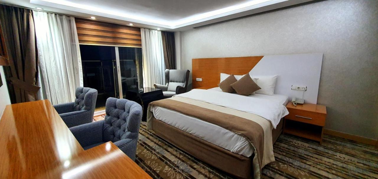 Bulvar Hotel Izmir Exterior foto