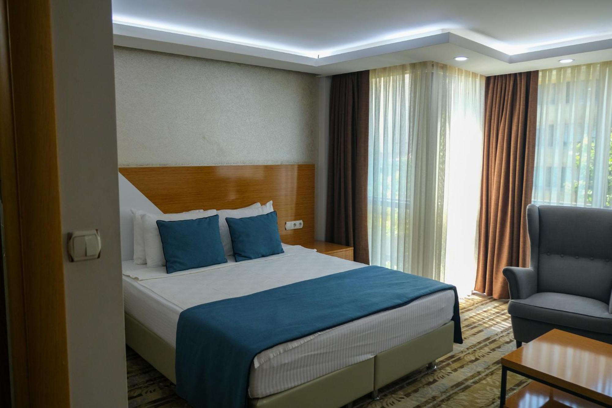 Bulvar Hotel Izmir Exterior foto