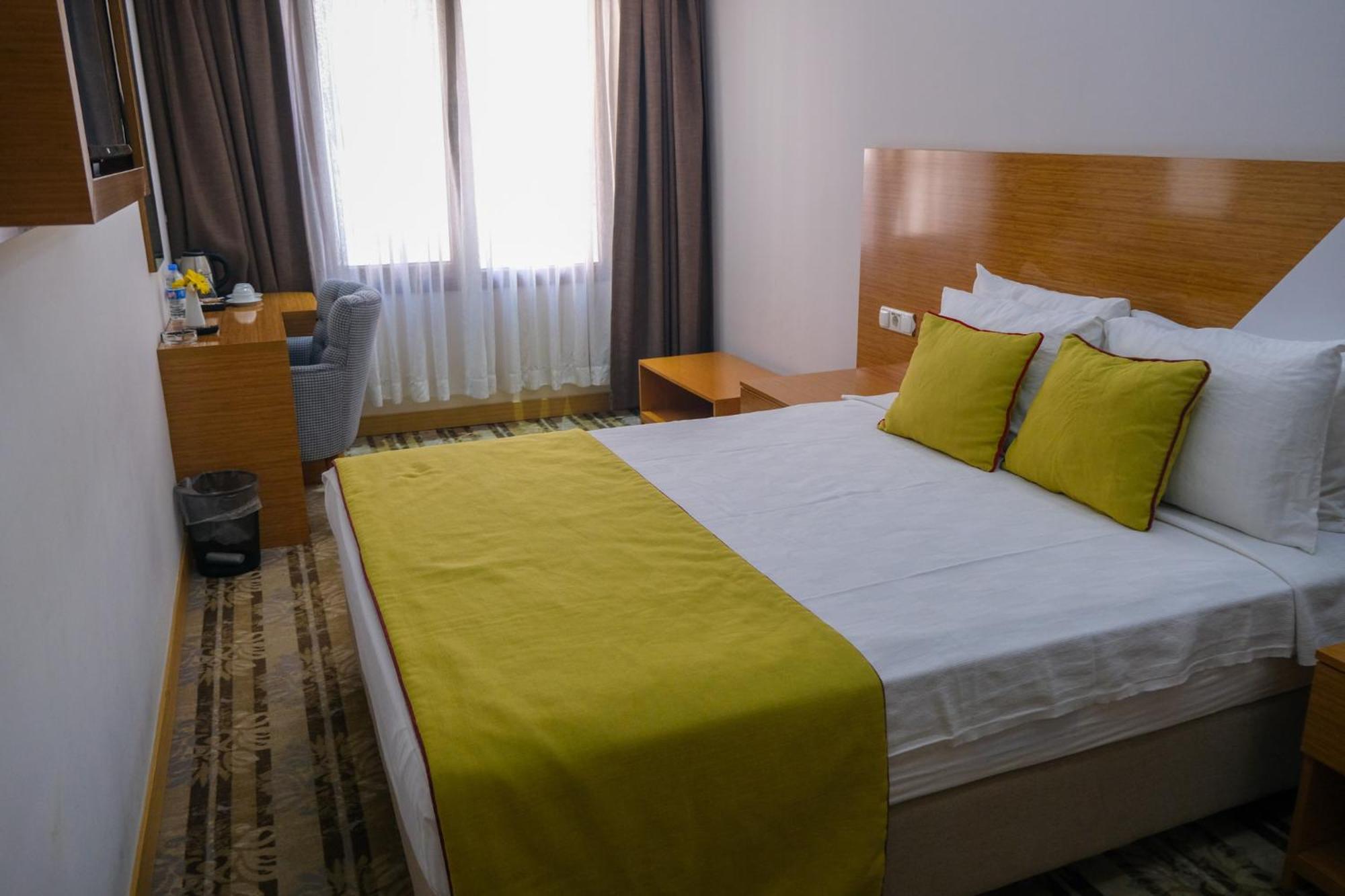 Bulvar Hotel Izmir Exterior foto
